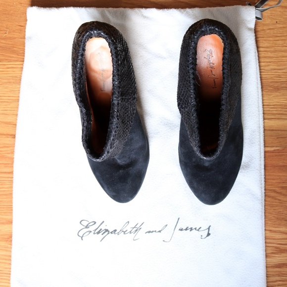 Size 6.5 Elizabeth & James Black Cuff Booties - Picture 6 of 8